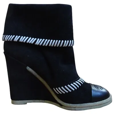 Pre-owned Chanel Ankle Boots In Black