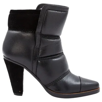 Pre-owned Chloé Leather Ankle Boots In Black