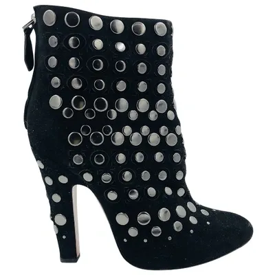 Pre-owned Alaïa Ankle Boots In Black