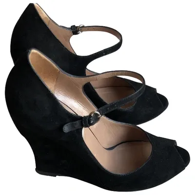 Pre-owned Valentino Garavani Heels In Black