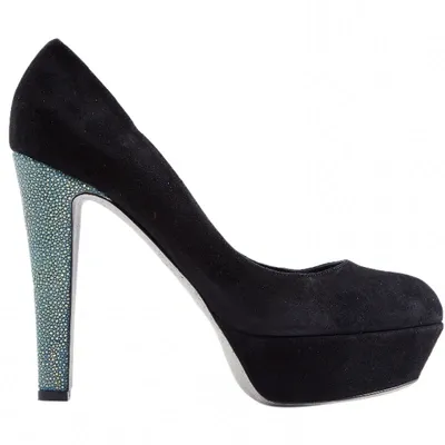 Pre-owned Sergio Rossi Heels In Black