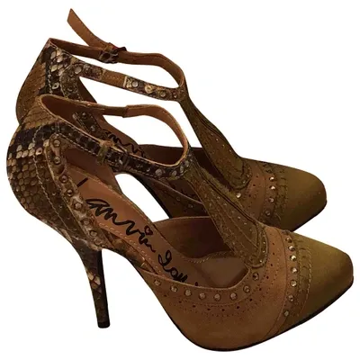 Pre-owned Lanvin Heels In Beige