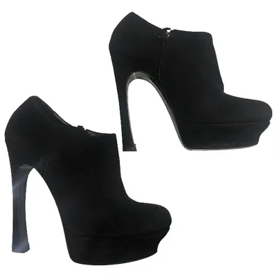 Pre-owned Saint Laurent Ankle Boots In Black