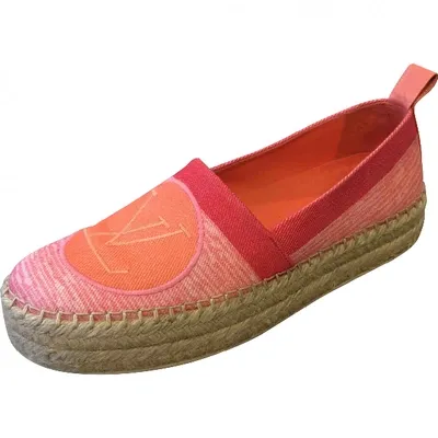 Pre-owned Louis Vuitton Cloth Espadrilles In Pink