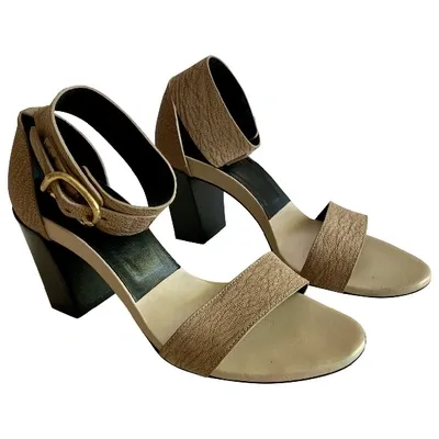 Pre-owned Chloé Leather Sandals In Beige