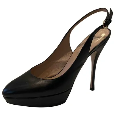 Pre-owned Valentino Garavani Leather Heels In Black