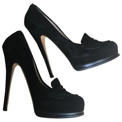 Pre-owned Casadei Heels In Black