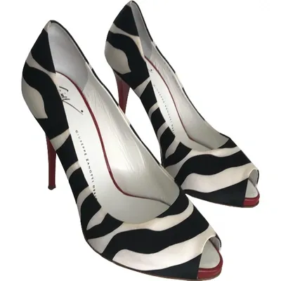 Pre-owned Giuseppe Zanotti Cloth Heels