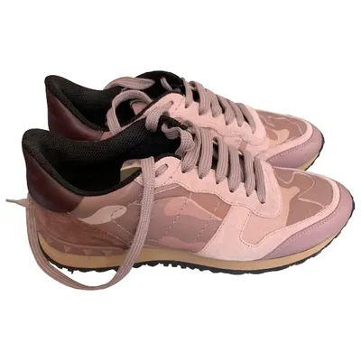 Pre-owned Valentino Garavani Rockrunner Leather Trainers In Pink