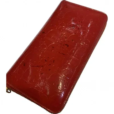 Pre-owned Dior Patent Leather Wallet In Red