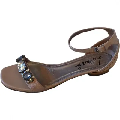 Pre-owned Lanvin Leather Sandal In Beige