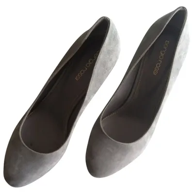 Pre-owned Sergio Rossi Heels In Grey