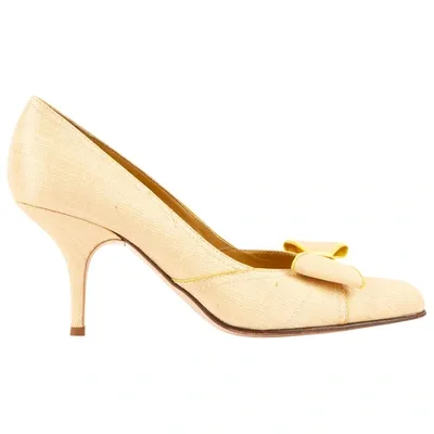 Pre-owned Valentino Garavani Cloth Heels In Beige