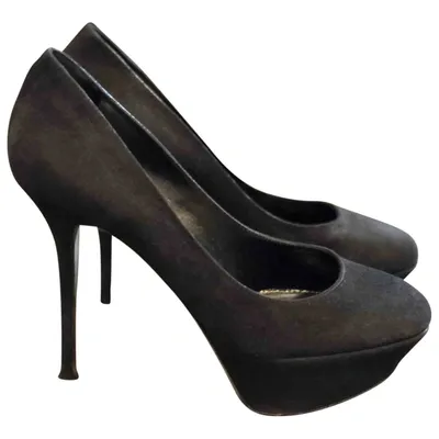 Pre-owned Sergio Rossi Heels In Black