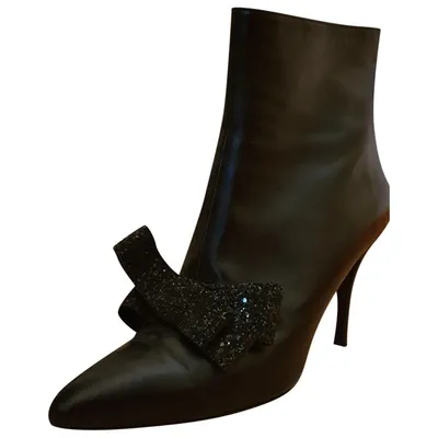 Pre-owned Manoush Leather Ankle Boots In Black