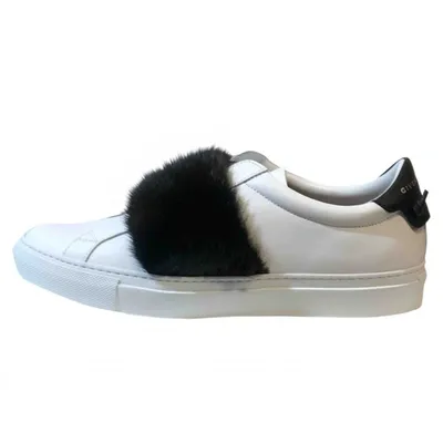 Pre-owned Givenchy Leather Trainers In White