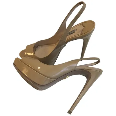 Pre-owned Prada Patent Leather Heels In Beige