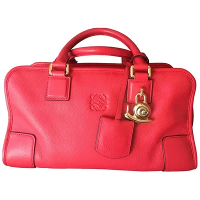 Pre-owned Loewe Amazona Leather Handbag In Red