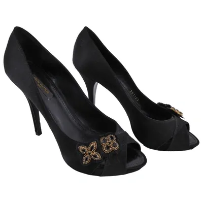 Pre-owned Louis Vuitton Velvet Heels In Black