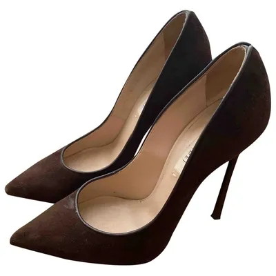 Pre-owned Casadei Heels In Brown