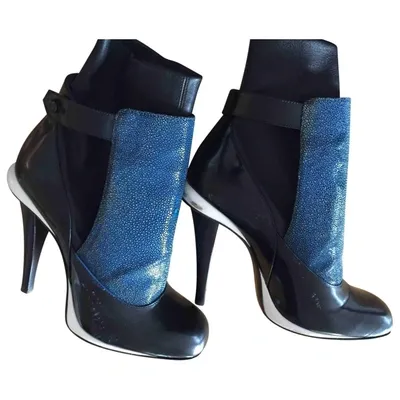 Pre-owned Fendi Leather Ankle Boots In Black