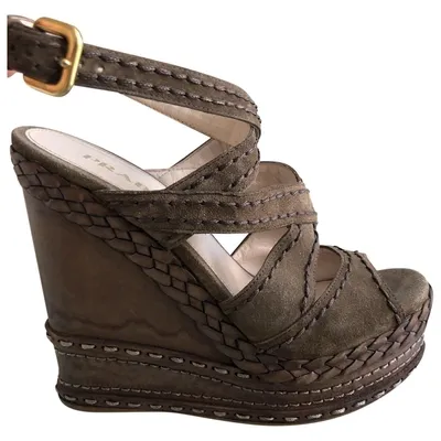 Pre-owned Prada Sandals In Brown