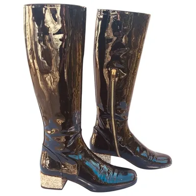 Pre-owned Saint Laurent Patent Leather Boots In Black