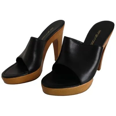 Pre-owned Sergio Rossi Leather Sandals In Black