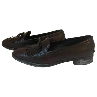 Pre-owned Tod's Leather Flats In Brown