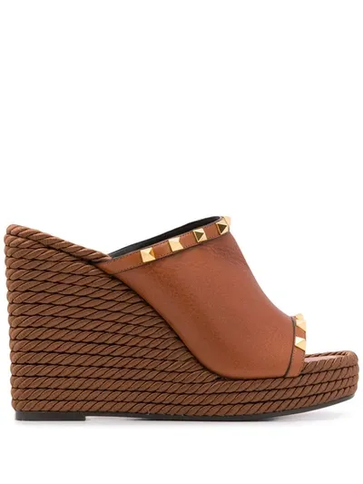 Valentino Garavani Rockstud Wedge Mules In Brown