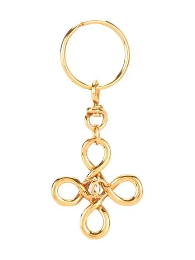 Pre-owned Chanel Cc Keychain In Gold