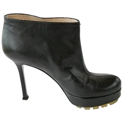 Pre-owned Saint Laurent Leather Ankle Boots In Black