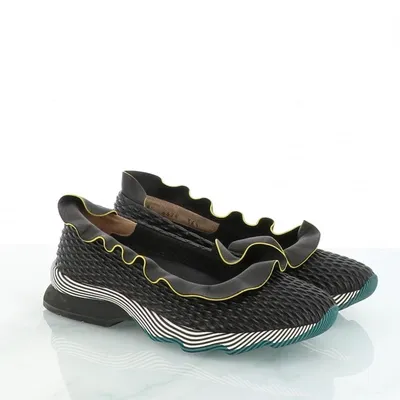 Pre-owned Fendi Cloth Trainers In Black