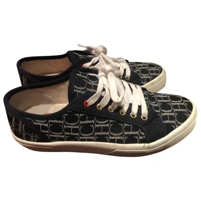 Pre-owned Carolina Herrera Cloth Trainers In Navy