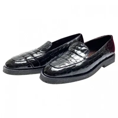 Pre-owned Bruno Magli Leather Flats In Black