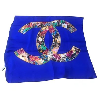 Pre-owned Chanel Silk Stole In Multicolour