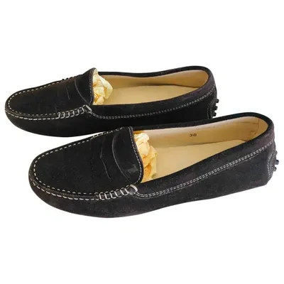 Pre-owned Tod's Gommino Flats In Brown