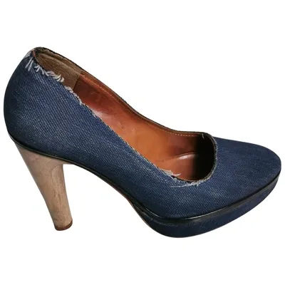 Pre-owned Lanvin Cloth Heels In Blue