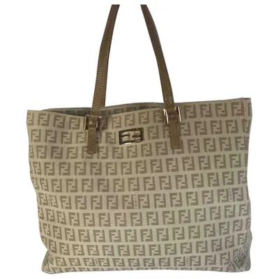 Pre-owned Fendi Cloth Handbag In Beige