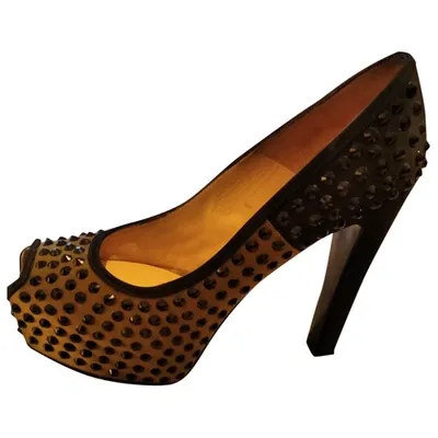 Pre-owned Lella Baldi Glitter Heels In Yellow