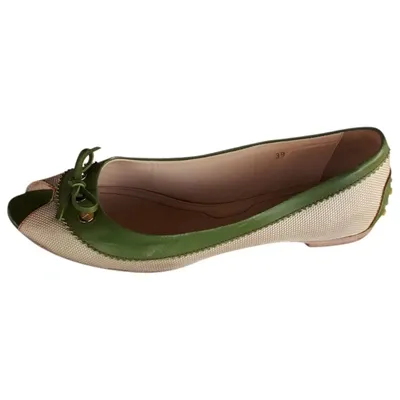 Pre-owned Tod's Leather Ballet Flats In Green