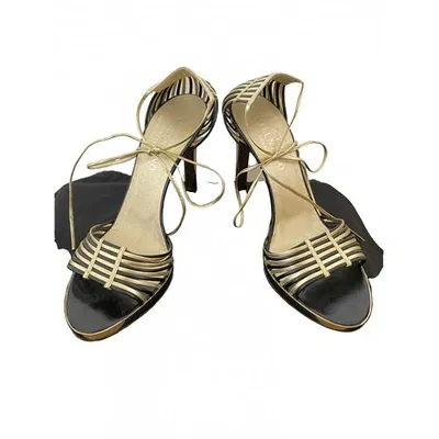 Pre-owned Valentino Garavani Leather Heels In Gold