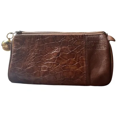 Pre-owned Versace Leather Purse In Brown