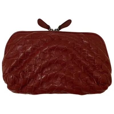 Pre-owned Bottega Veneta Leather Clutch Bag In Red