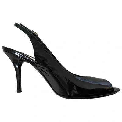 Pre-owned Gucci Patent Leather Heels In Black