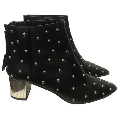 Pre-owned Moschino Ankle Boots In Black