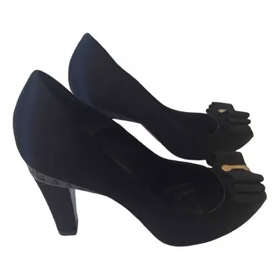 Pre-owned Fendi Cloth Heels In Black