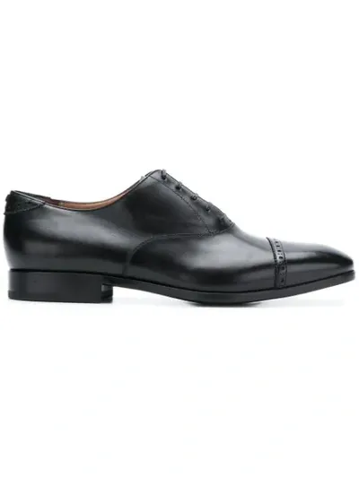 Ferragamo Boston Cap Toe Lace Up Shoes In Black