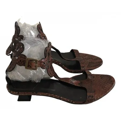 Pre-owned Roger Vivier Leather Sandals In Brown