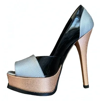 Pre-owned Fendi Leather Heels In Multicolour